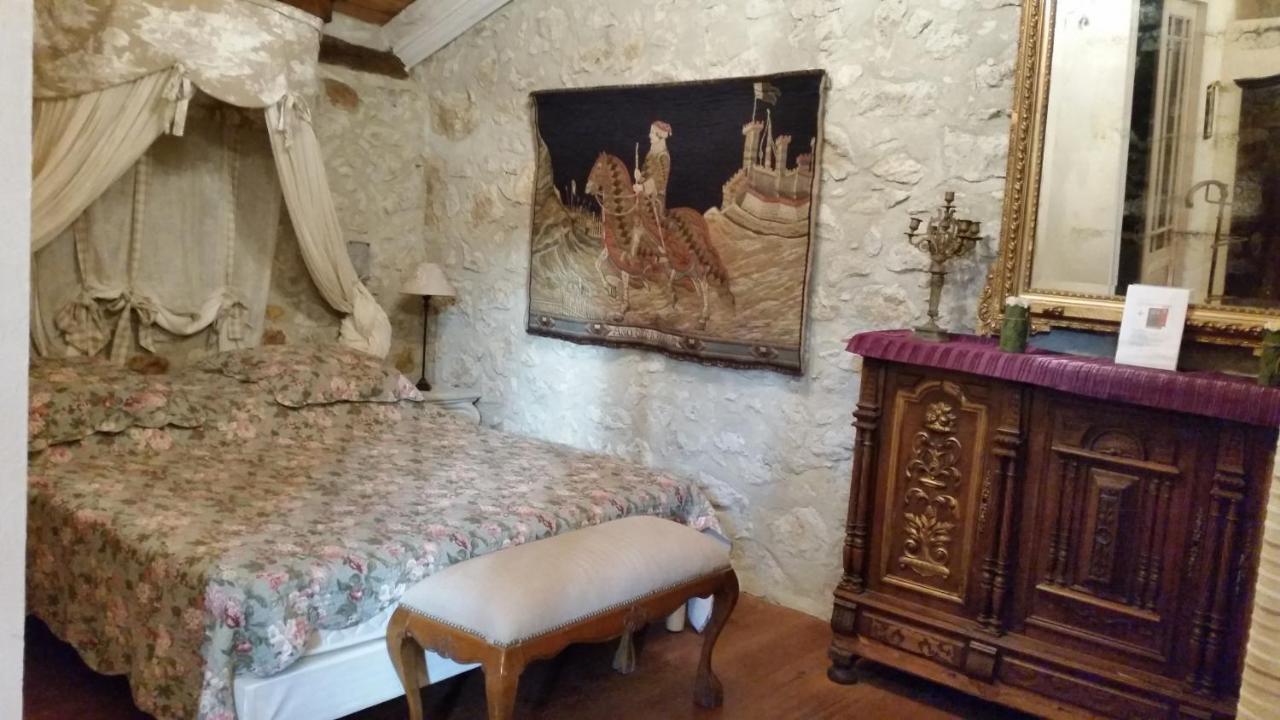 La Ferme De Jeanne Bed & Breakfast Сен-Жирон Екстериор снимка